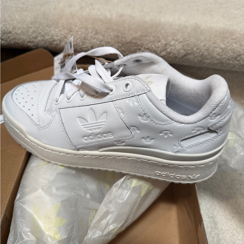 Adidas Forum Bold W HQ1982 White Leather Sneakers